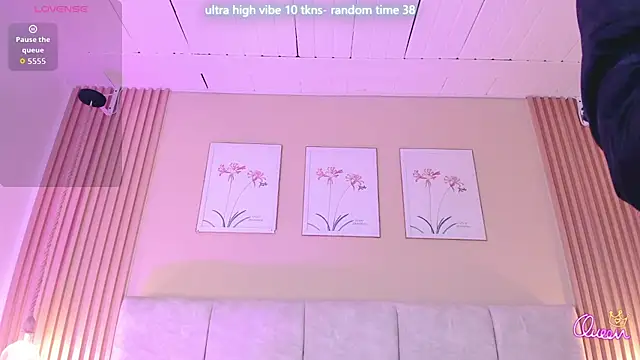 Snapshot of cherlyn_1 chatting on July 6, 1:29 pm cherlyn 1 online show from July 6, 1:29 pm