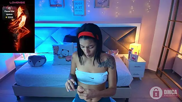 alana spark online show from May 11, 7:33 pm