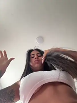 Snapshot of lunasex06 chatting on June 9, 2:29 pm lunasex06 online show from June 9, 2:29 pm