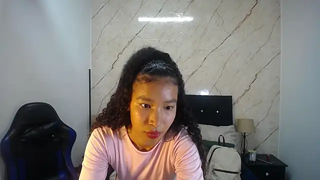 hasley cute online show from May 4, 7:06 pm