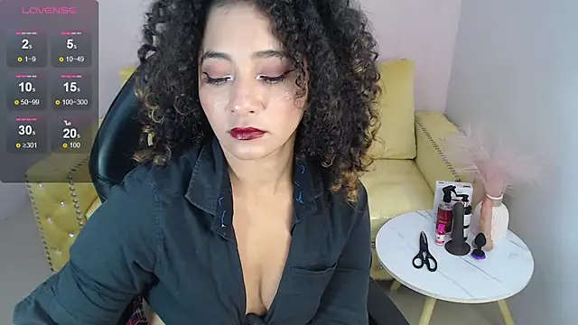 Brittany ch online show from May 30, 8:03 pm
