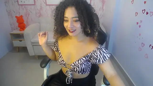 Brittany ch online show from April 21, 8:04 pm