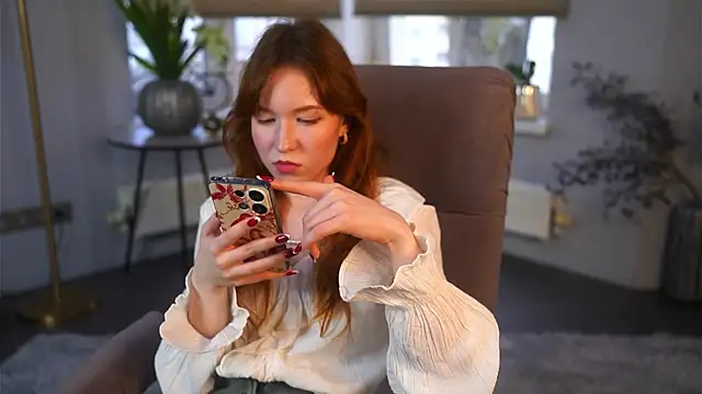 AvisKaplin online show from April 7, 1:13 pm