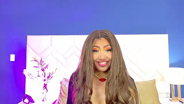 Snapshot of Kiara_Parker_ chatting on July 8, 8:09 pm Kiara Parker online show from July 8, 8:09 pm