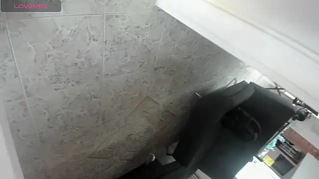 JadeMills2 online show from April 12, 7:50 pm