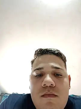 boysexy2207 online show from April 23, 7:15 pm