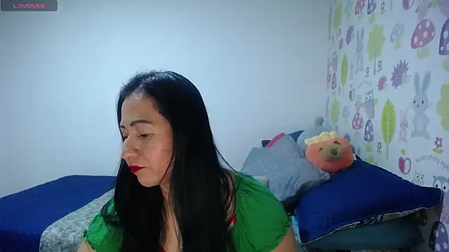 Tyna b online show from June 25, 6:57 pm