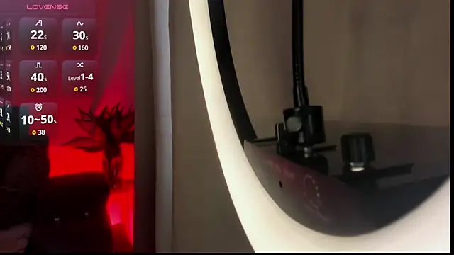 ross lee online show from April 7, 9:38 pm