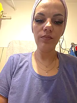 SweetMomy  online show from April 17, 6:05 am