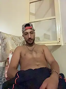 Snapshot of legende59 chatting on June 25, 10:59 pm legende59 online show from June 25, 10:59 pm