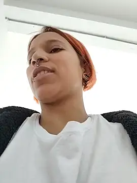Mia 0-4 online show from May 13, 4:03 pm