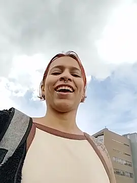 Mia 0-4 online show from April 18, 4:31 pm