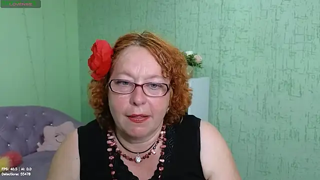 Snapshot of Fara_Flutte chatting on June 22, 10:23 am Fara Flutte online show from June 22, 10:23 am