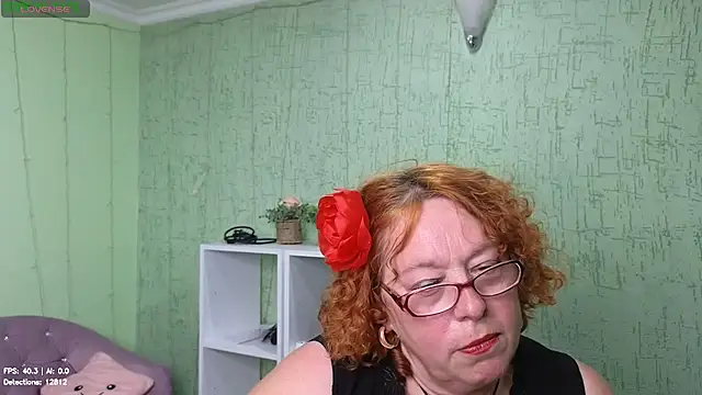 Snapshot of Fara_Flutte chatting on July 6, 10:11 am Fara Flutte online show from July 6, 10:11 am