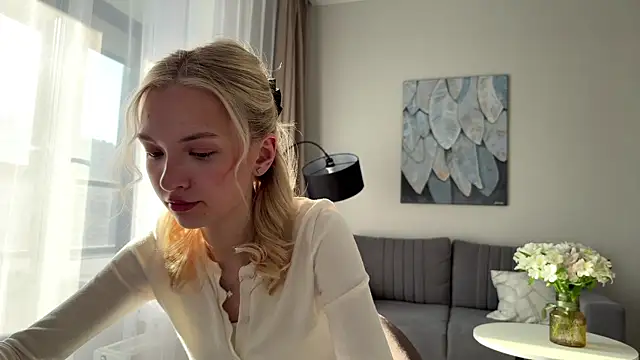 EvelineMolima online show from April 21, 2:34 pm