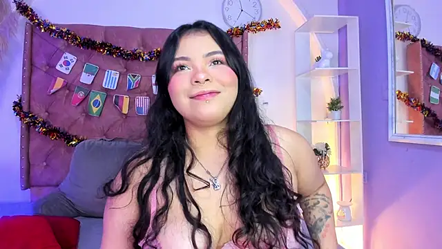 Snapshot of ROSELEI_ chatting on June 19, 5:02 am ROSELEI online show from June 19, 5:02 am
