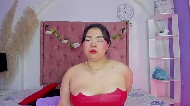 ROSELEI  online show from May 4, 1:14 pm