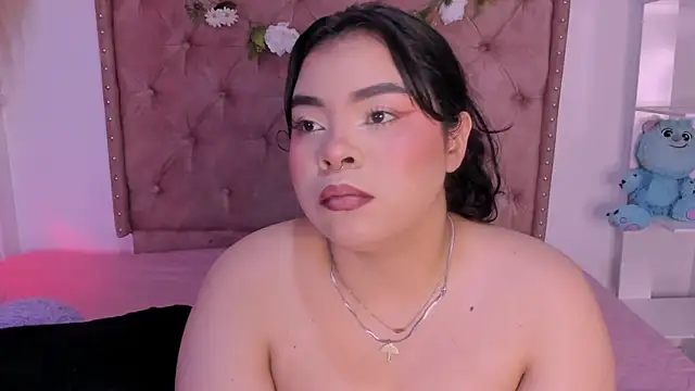 ROSELEI  online show from April 26, 8:44 am