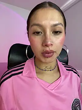 Dreanaa online show from April 28, 8:57 pm