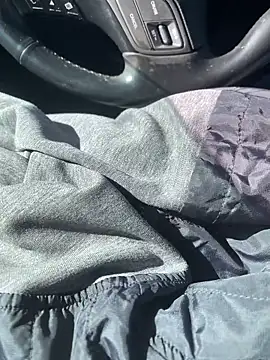 nerofu84 online show from April 7, 7:37 pm