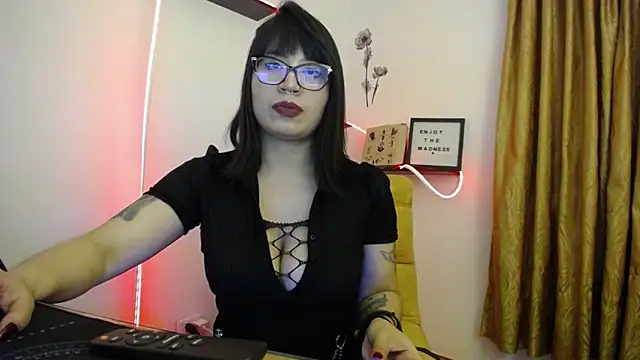 Isis dark online show from April 20, 8:21 pm