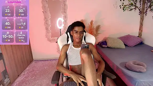 IamAndrey online show from June 2, 11:38 pm