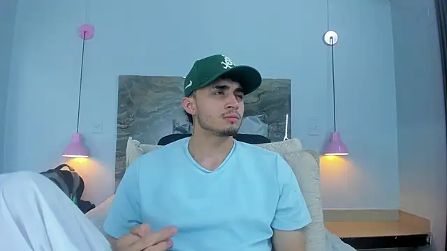 James-06 online show from May 18, 11:26 am