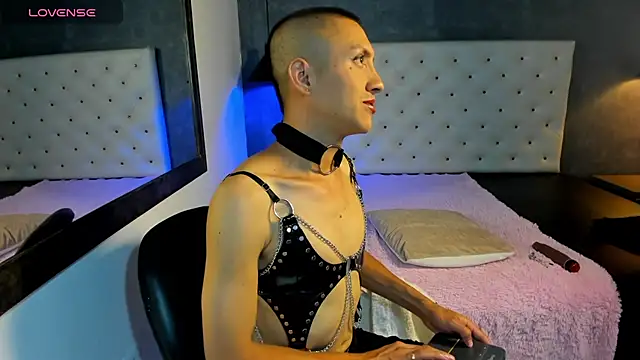 Jara Chick online show from April 23, 8:10 pm