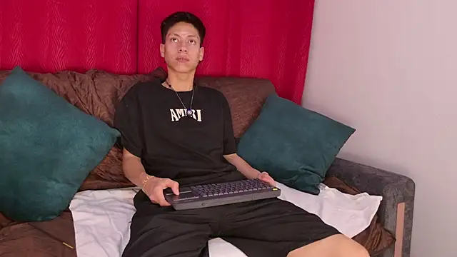 Snapshot of Samael_oa chatting on April 6, 11:50 pm Samael oa online show from April 6, 11:50 pm