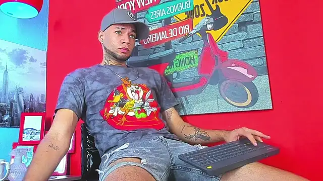 Daniel huge22 online show from April 28, 1:59 pm