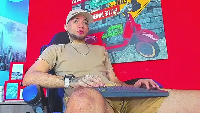 Daniel huge22 online show from May 5, 1:47 pm