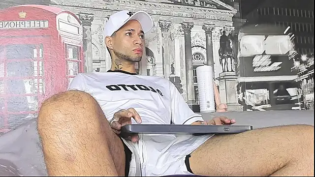 Daniel huge22 online show from April 9, 1:06 pm