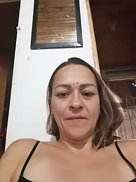 Snapshot of lia_damasco chatting on June 24, 4:55 am lia damasco online show from June 24, 4:55 am