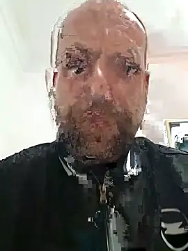 Snapshot of dkay80 chatting on April 7, 8:54 pm dkay80 online show from April 7, 8:54 pm