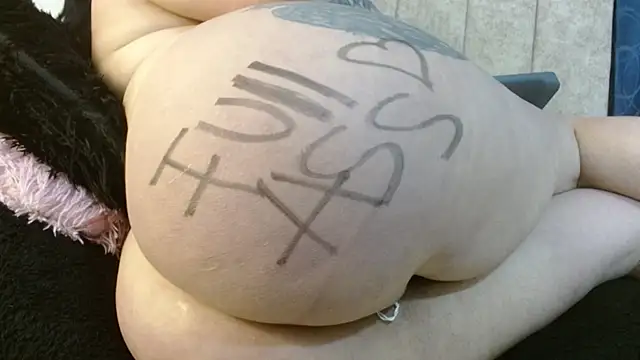 Melanie Slut nasty online show from May 5, 8:56 pm