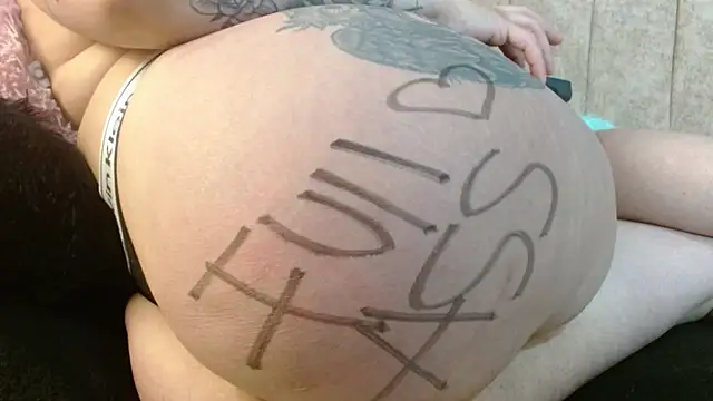 Melanie Slut nasty online show from May 4, 8:33 pm