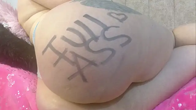 Melanie Slut nasty online show from April 10, 9:33 pm