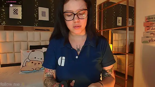 aria bloomer online show from July 16, 12:13 pm