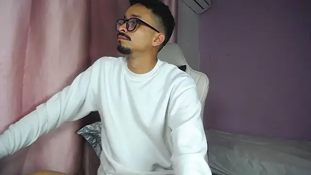 Amir guy  online show from May 11, 4:04 pm