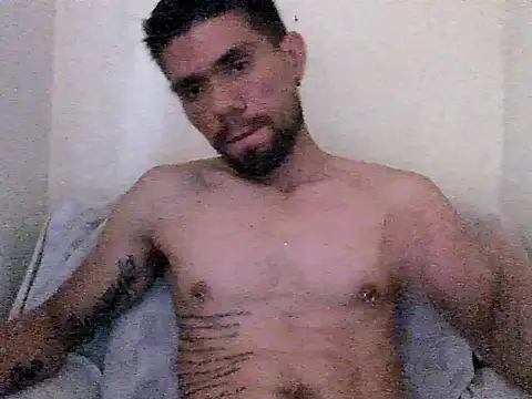 Snapshot of thomas2wood chatting on June 29, 10:31 pm thomas2wood online show from June 29, 10:31 pm