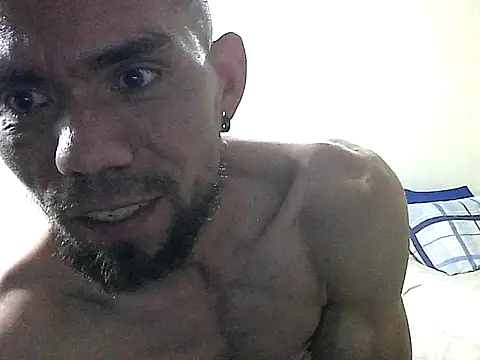 Snapshot of thomas2wood chatting on June 11, 12:32 am thomas2wood online show from June 11, 12:32 am
