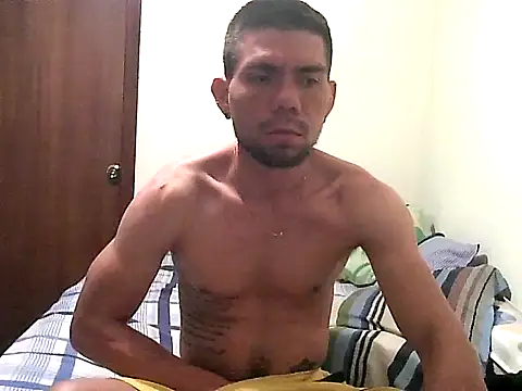 Snapshot of thomas2wood chatting on April 28, 3:11 am thomas2wood online show from April 28, 3:11 am