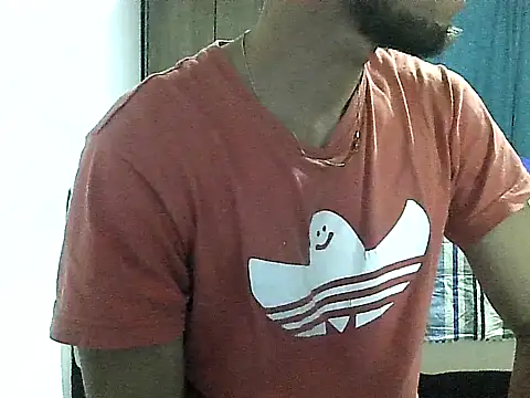 Snapshot of thomas2wood chatting on April 19, 3:18 am thomas2wood online show from April 19, 3:18 am