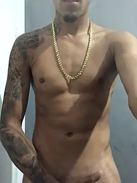 mauriciosouza02 online show from April 18, 2:36 am