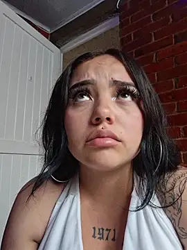 Kitty 79 online show from April 9, 8:26 pm