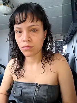 seijaku  online show from April 16, 4:19 pm