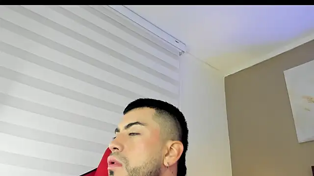 Alexander Diazz online show from April 23, 1:35 pm