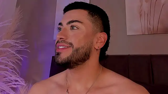 Snapshot of Alexander_Diazz chatting on July 12, 3:57 pm Alexander Diazz online show from July 12, 3:57 pm