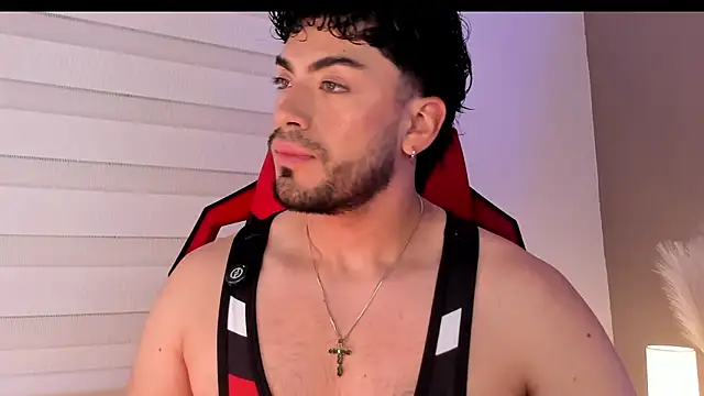 Alexander Diazz online show from April 18, 2:08 pm