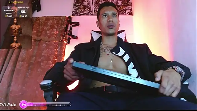 DARK BLACK 0 online show from July 17, 4:32 am